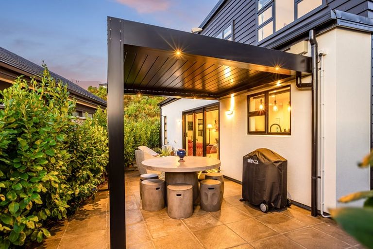 Photo of property in 41b Queen Charlotte Drive, Aotea, Porirua, 5024