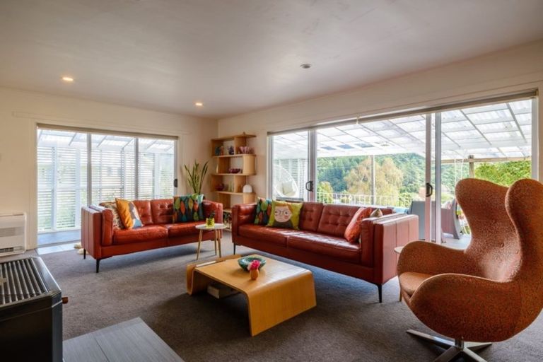 Photo of property in 81 Milton Terrace, Picton, 7220