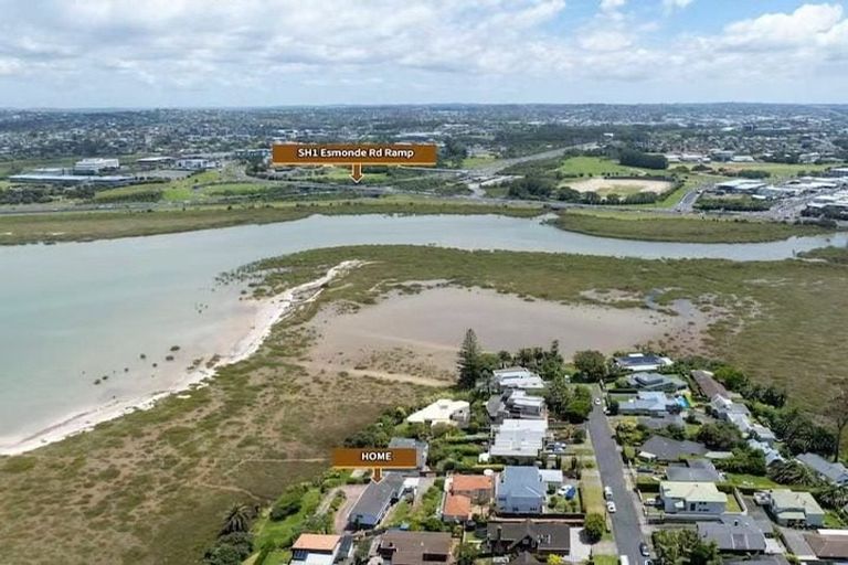 Photo of property in 36a Walter Street, Hauraki, Auckland, 0622