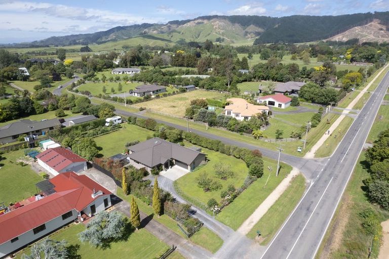 Photo of property in 1087 Queen Street East, Levin, 5571