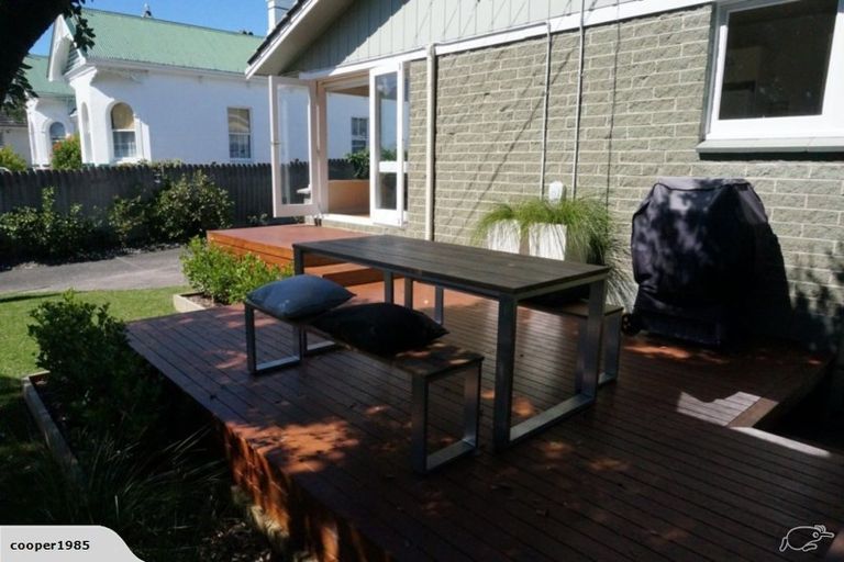 Photo of property in 1/23 Aramoana Avenue, Devonport, Auckland, 0624