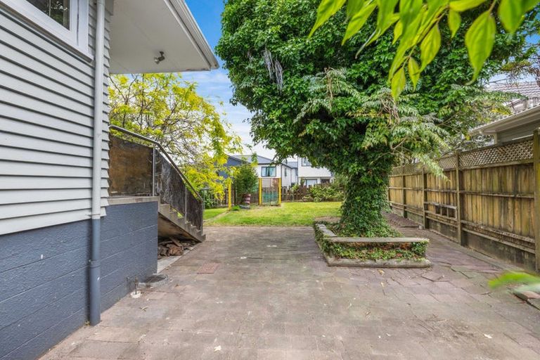 Photo of property in 21 Patons Road, Howick, Auckland, 2014