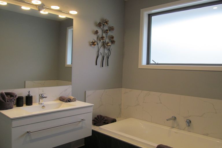 Photo of property in 390a Letts Gully Road, Letts Gully, Alexandra, 9393