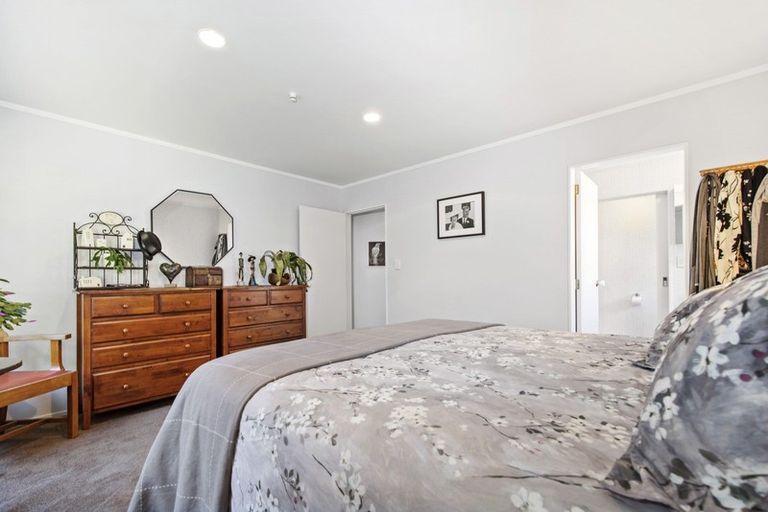 Photo of property in 70 Tawavale Street, Pukehangi, Rotorua, 3015