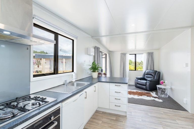 Photo of property in 9a Edelweiss Grove, Timberlea, Upper Hutt, 5018