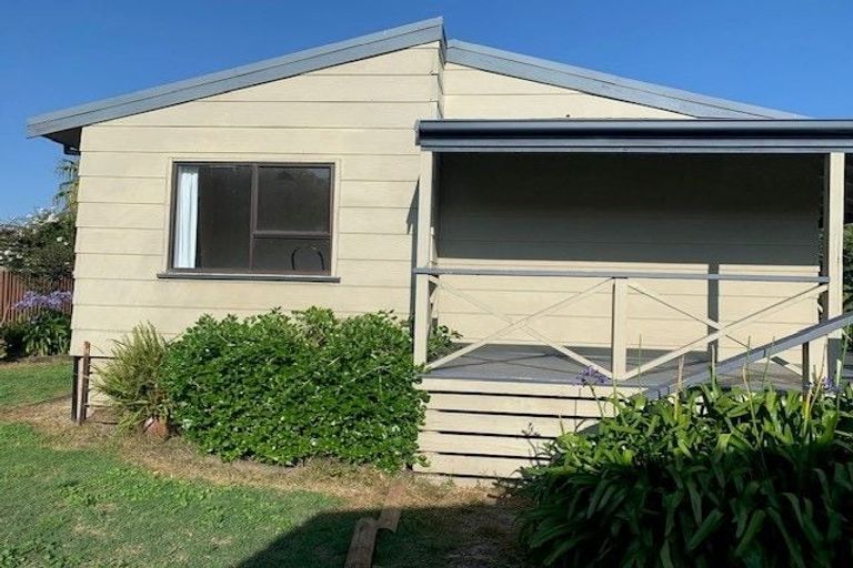 Photo of property in 7 Gordon Road, Te Awanga, 4102