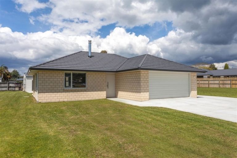 Photo of property in 36 Tairua Palms Place, Tairua, 3508