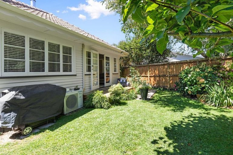 Photo of property in 9f Kakanui Avenue, Hillcrest, Hamilton, 3216