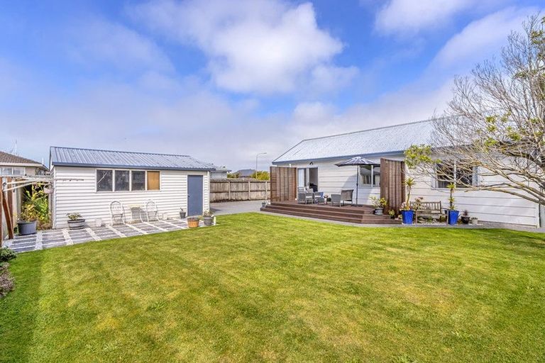 Photo of property in 48 Meon Street, Aranui, Christchurch, 8061