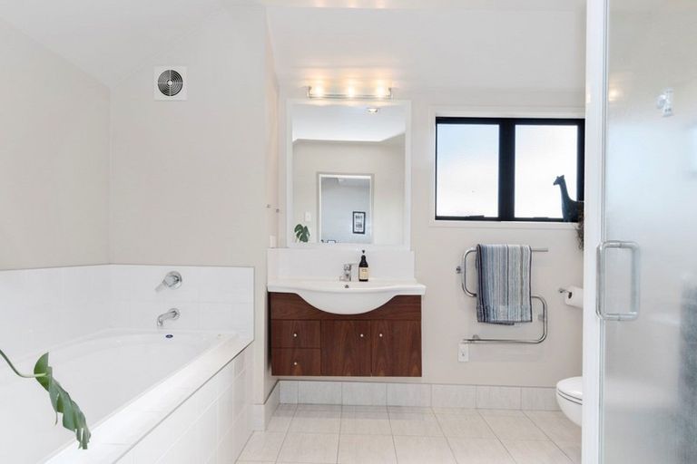 Photo of property in 64b Kings Avenue, Matua, Tauranga, 3110