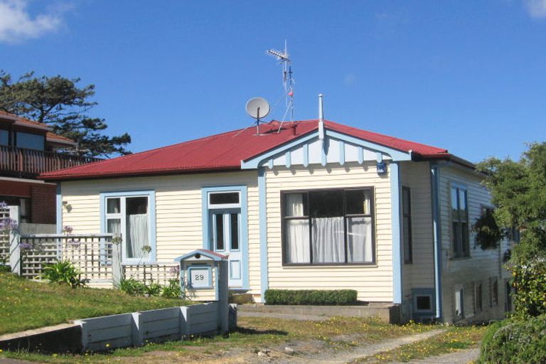 Photo of property in 29 Kaihuia Street, Northland, Wellington, 6012