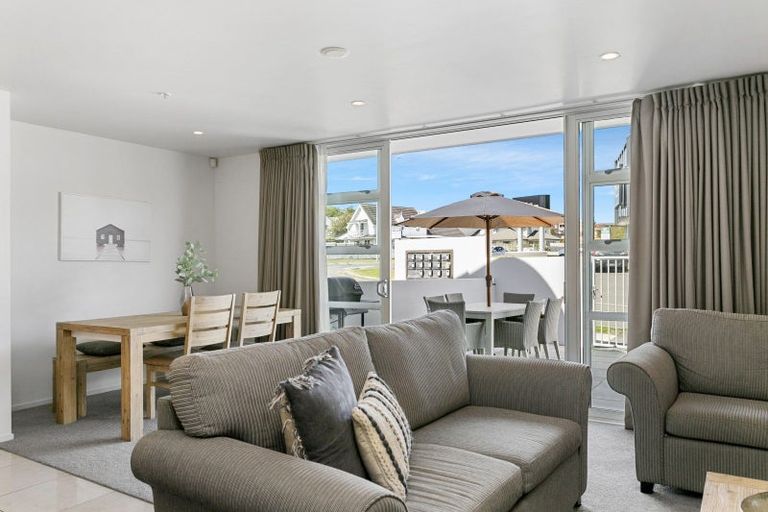 Photo of property in 7/2 Lowell Place, Waipahihi, Taupo, 3330