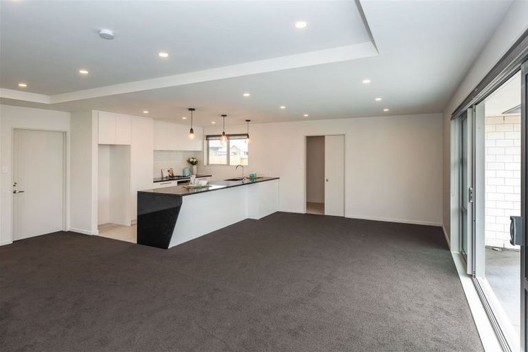 Photo of property in 11 Lussa Close, Broomfield, Christchurch, 8042