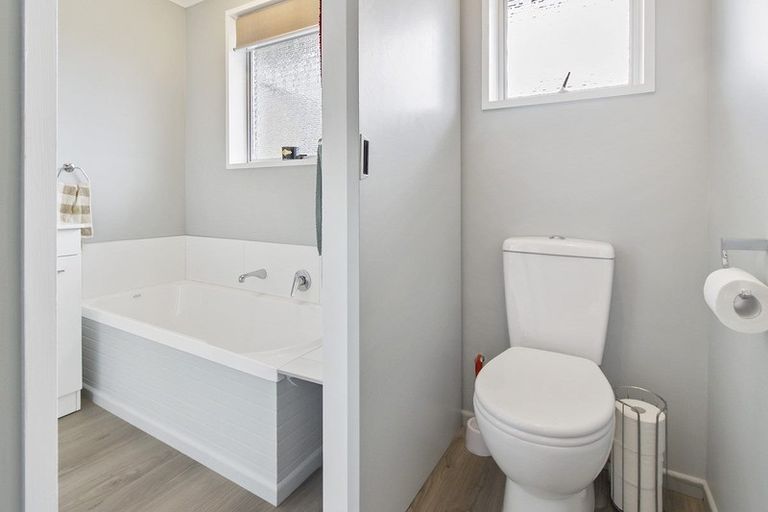 Photo of property in 3 Saul Shrives Place, Waimate, 7924