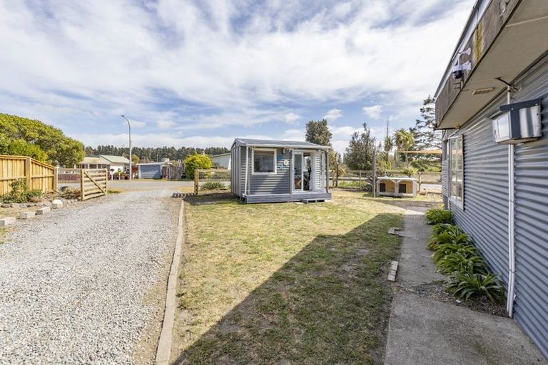 Photo of property in 30 Holton Road, Amberley, 7481