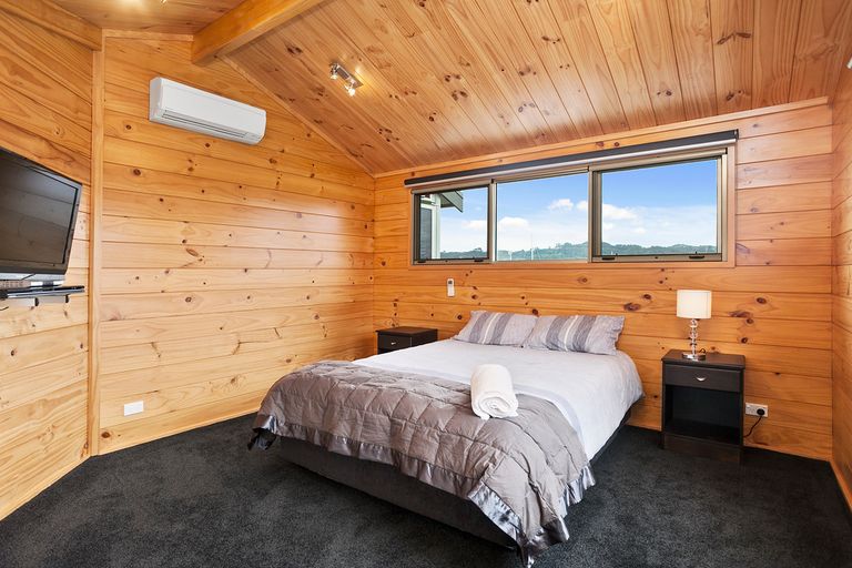 Photo of property in 7 Leeward Drive, Whitianga, 3510