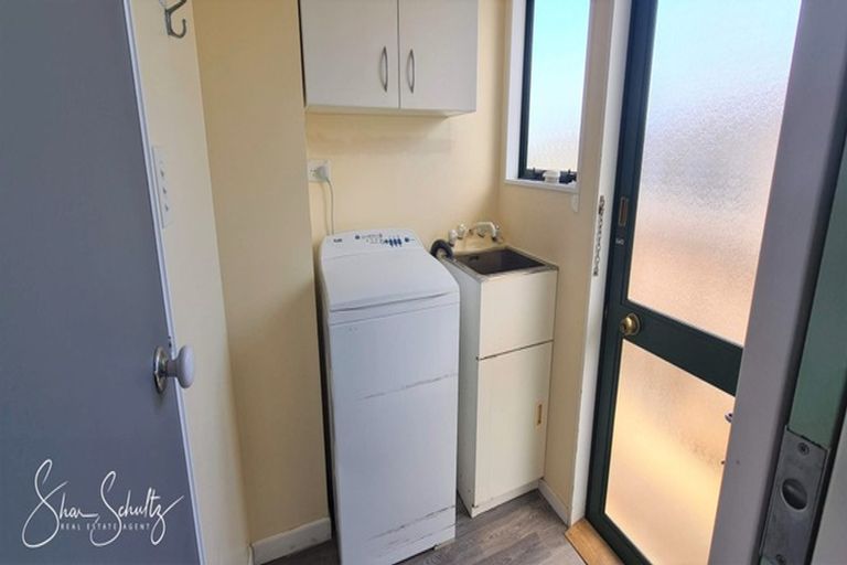 Photo of property in 6 Ash Grove, Maungaturoto, 0520