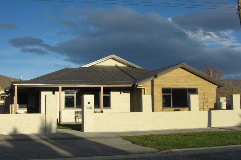 Photo of property in 49b Brandon Street, Alexandra, 9320