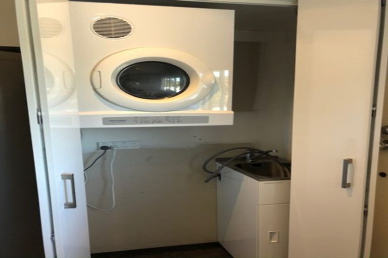 Photo of property in 86 Todman Street, Brooklyn, Wellington, 6021