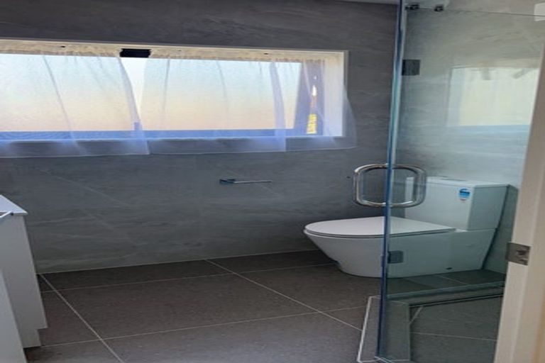 Photo of property in 47a Withers Road, Glen Eden, Auckland, 0602