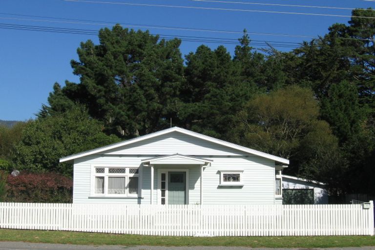 Photo of property in 644 Main Road North, Te Marua, Upper Hutt, 5018