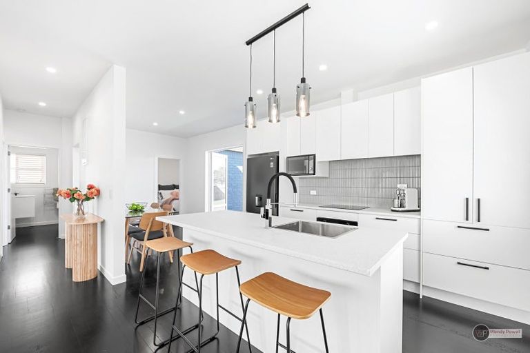 Photo of property in 55 Riverside Drive, Waiwhetu, Lower Hutt, 5010