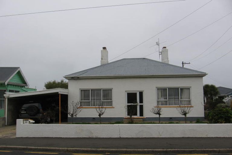 Photo of property in 83 Oxford Street, South Dunedin, Dunedin, 9012