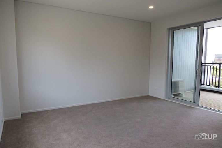 Photo of property in 21 Ceramic Lane, New Lynn, Auckland, 0600