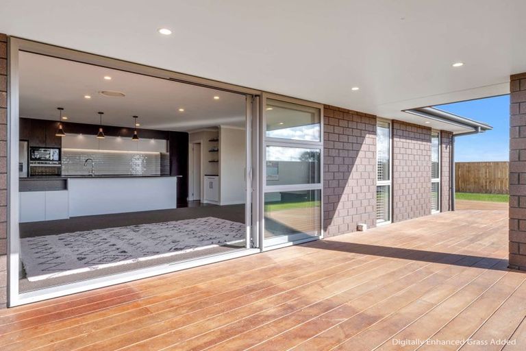 Photo of property in 5 Hydrangea Lane, Milson, Palmerston North, 4414