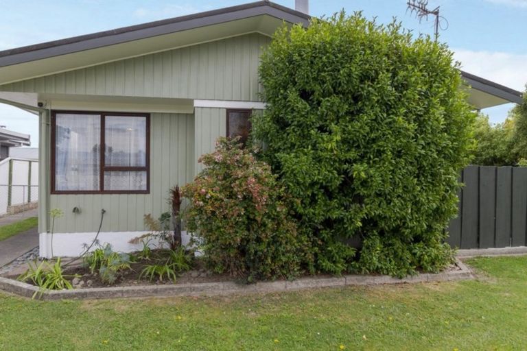 Photo of property in 28 York Avenue, Tamatea, Napier, 4112