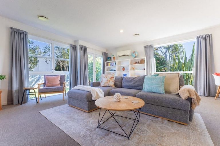 Photo of property in 33 Rimu Road, Raumati Beach, Paraparaumu, 5032