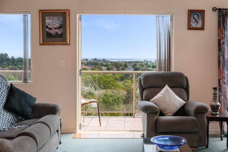 Photo of property in 34 La Cumbre Close, Bethlehem, Tauranga, 3110