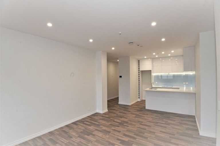 Photo of property in 10/46 Wellington Street, Howick, Auckland, 2014