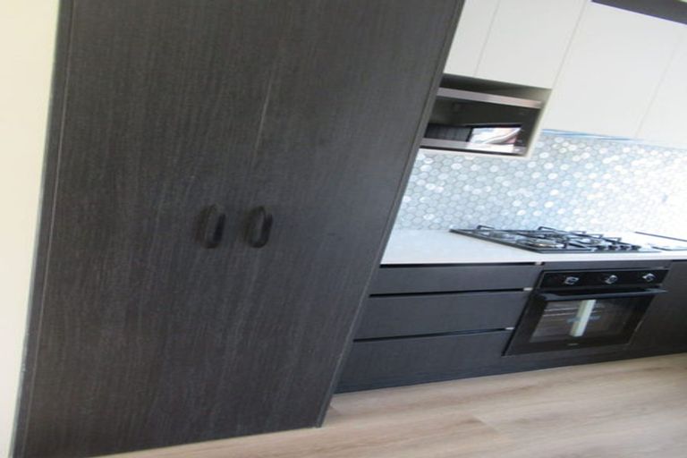 Photo of property in 2 Nikau Street, New Lynn, Auckland, 0600