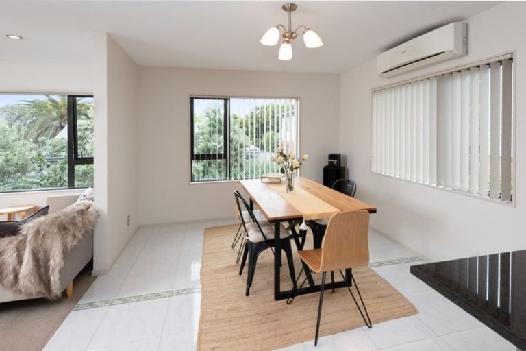 Photo of property in 191a Pakuranga Road, Pakuranga, Auckland, 2010