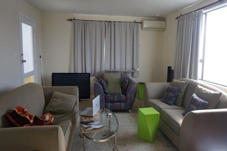 Photo of property in 1/35 Juniper Place, Burnside, Christchurch, 8053