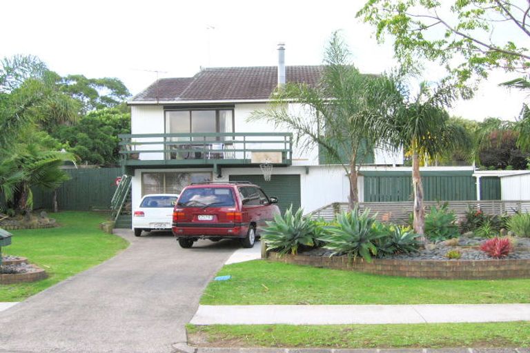 Photo of property in 5 Birman Close, Half Moon Bay, Auckland, 2012