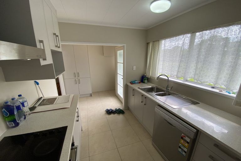 Photo of property in 12 Aarts Avenue, Manurewa, Auckland, 2102