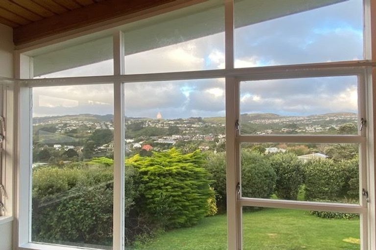 Photo of property in 12 Cranwell Street, Churton Park, Wellington, 6037