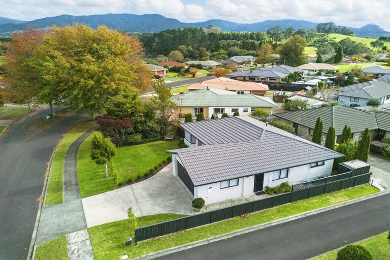 Photo of property in 52 Highfields Drive, Katikati, 3129
