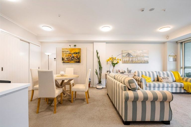 Photo of property in 138 Eaves Bush Parade, Orewa, 0931