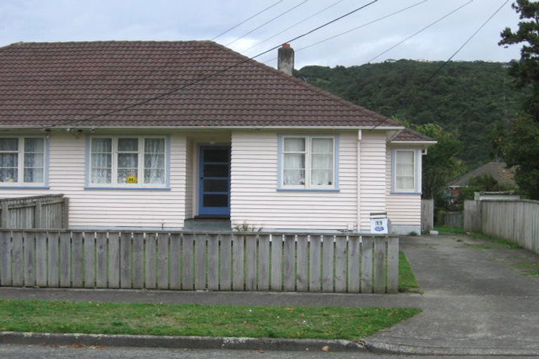 Photo of property in 9-11 Milne Crescent, Taita, Lower Hutt, 5011