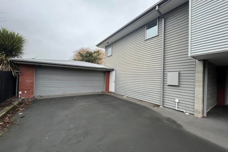 Photo of property in 172a Edgeware Road, Edgeware, Christchurch, 8013
