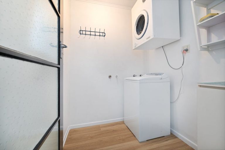 Photo of property in 7 Helena Street, Massey, Auckland, 0614