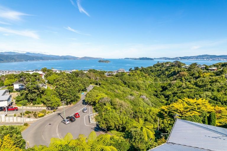 Photo of property in 26 Akatea Road, Korokoro, Lower Hutt, 5012