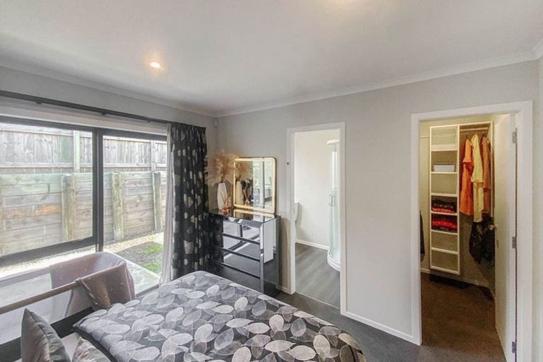 Photo of property in 5 Peter Tapp Way, Wainuiomata, Lower Hutt, 5014