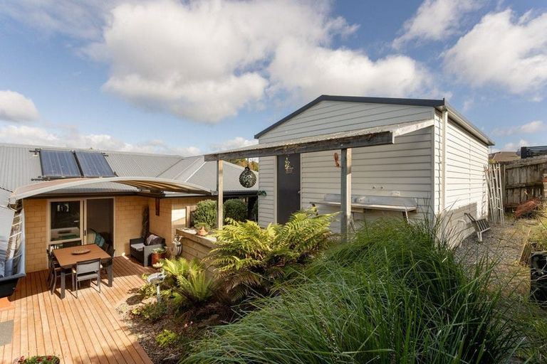 Photo of property in 17 Lynley Park Drive, Omokoroa, 3114