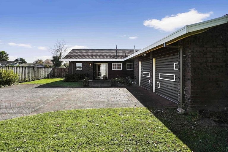 Photo of property in 224 Sandwich Road, St Andrews, Hamilton, 3200