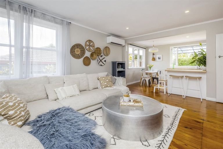 Photo of property in 16 Onslow Road, Papakura, 2110