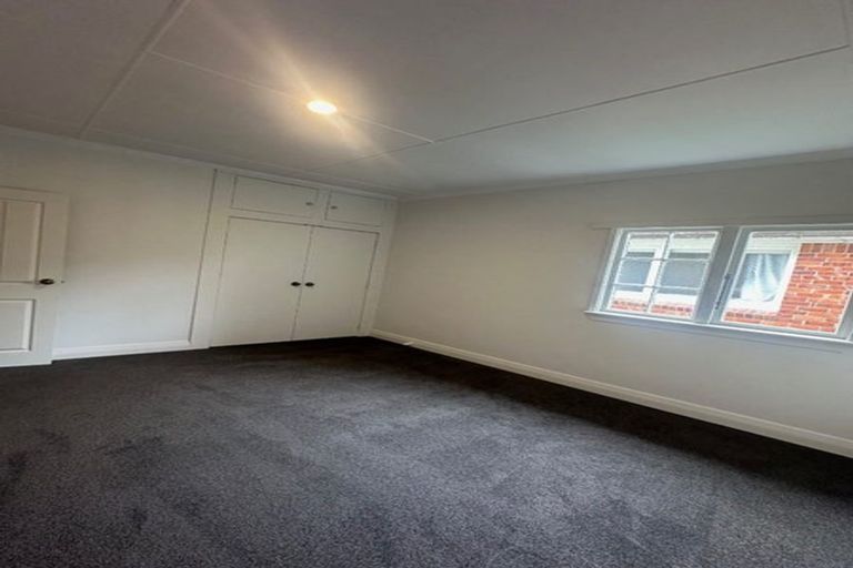 Photo of property in 29 Onewa Road, Northcote, Auckland, 0627